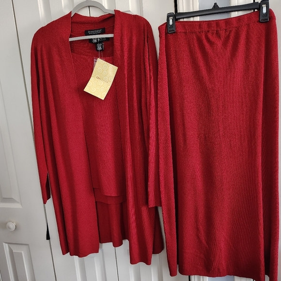 Dialogue Cranberry 3 Piece Cardigan Skirt Set Large - Picture 1 of 8